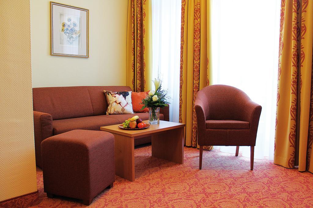 Vitalhotel Am Stadtpark Superior バート・ハルツブルク エクステリア 写真