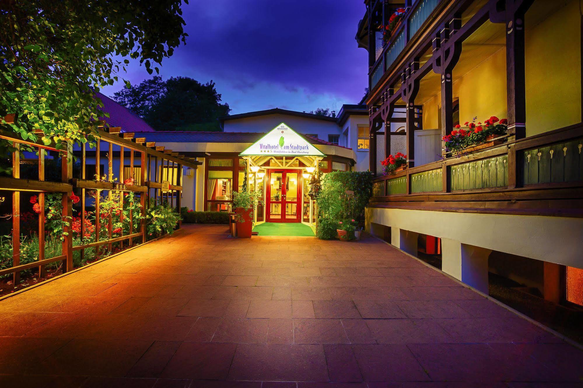 Vitalhotel Am Stadtpark Superior バート・ハルツブルク エクステリア 写真