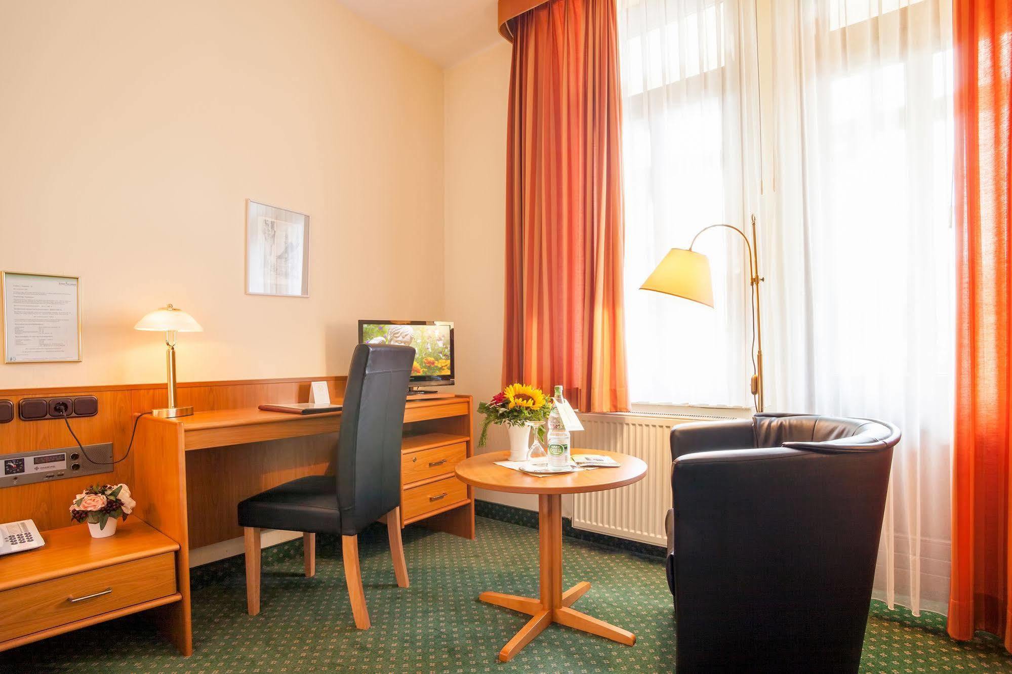 Vitalhotel Am Stadtpark Superior バート・ハルツブルク エクステリア 写真