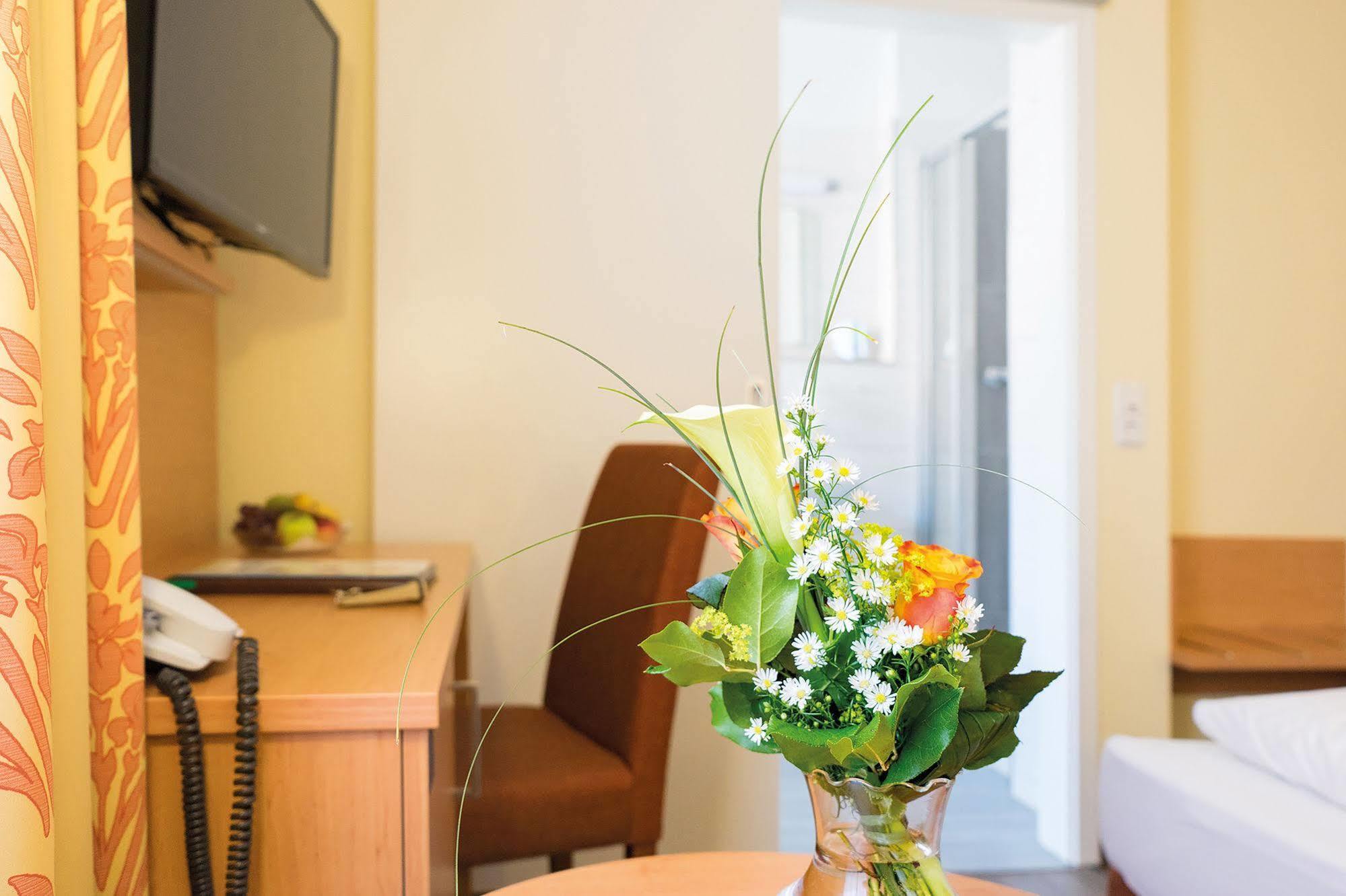 Vitalhotel Am Stadtpark Superior バート・ハルツブルク エクステリア 写真