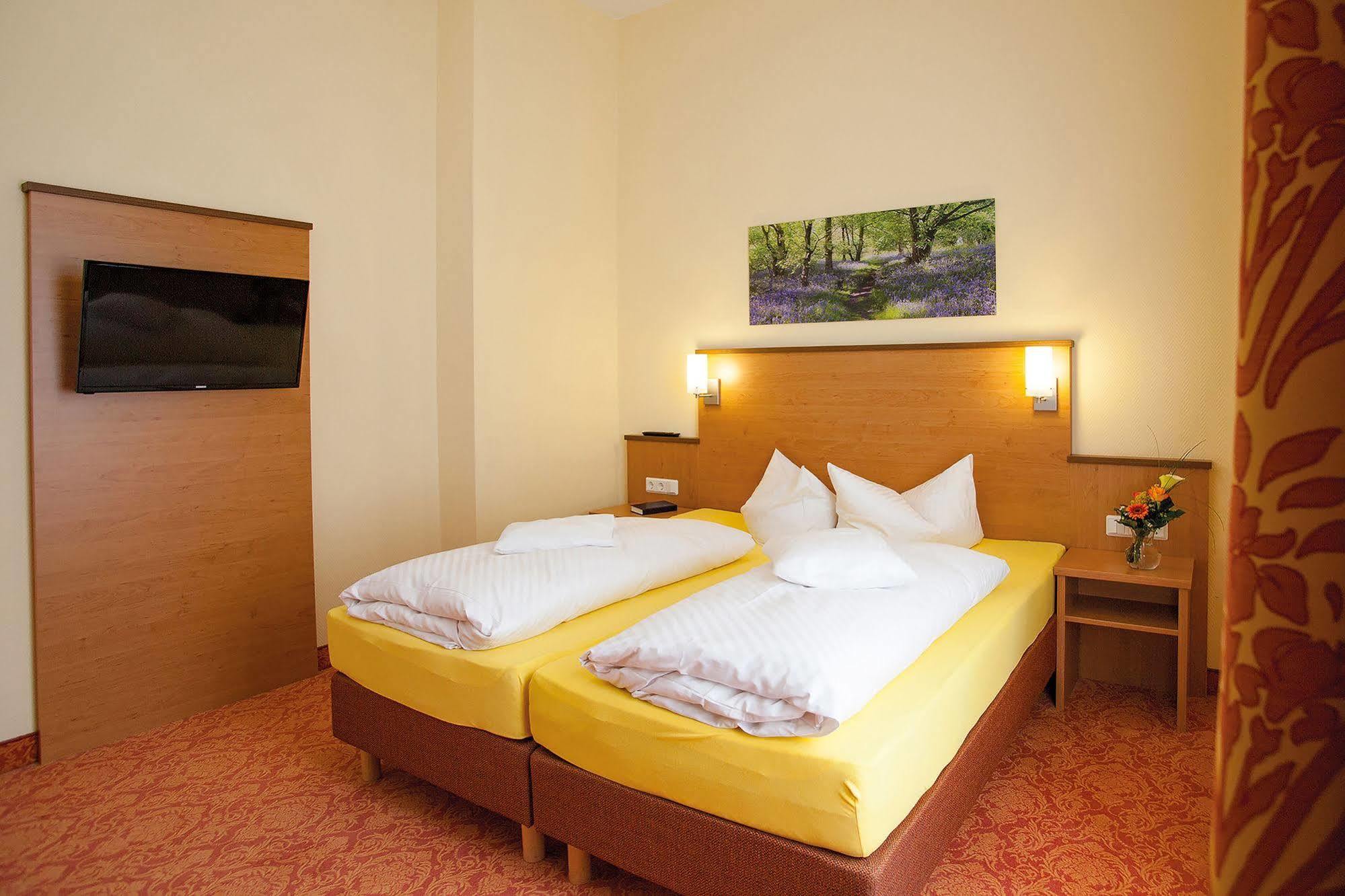 Vitalhotel Am Stadtpark Superior バート・ハルツブルク エクステリア 写真