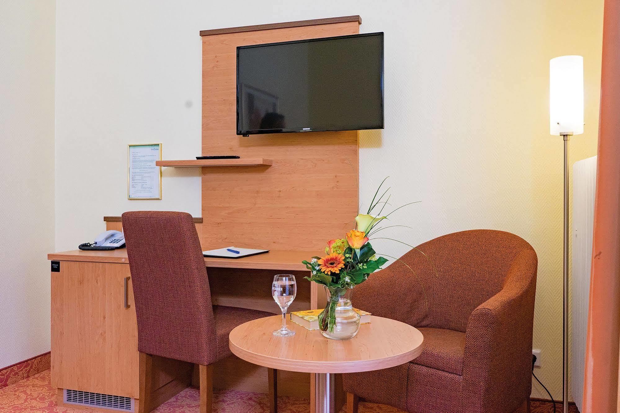 Vitalhotel Am Stadtpark Superior バート・ハルツブルク エクステリア 写真